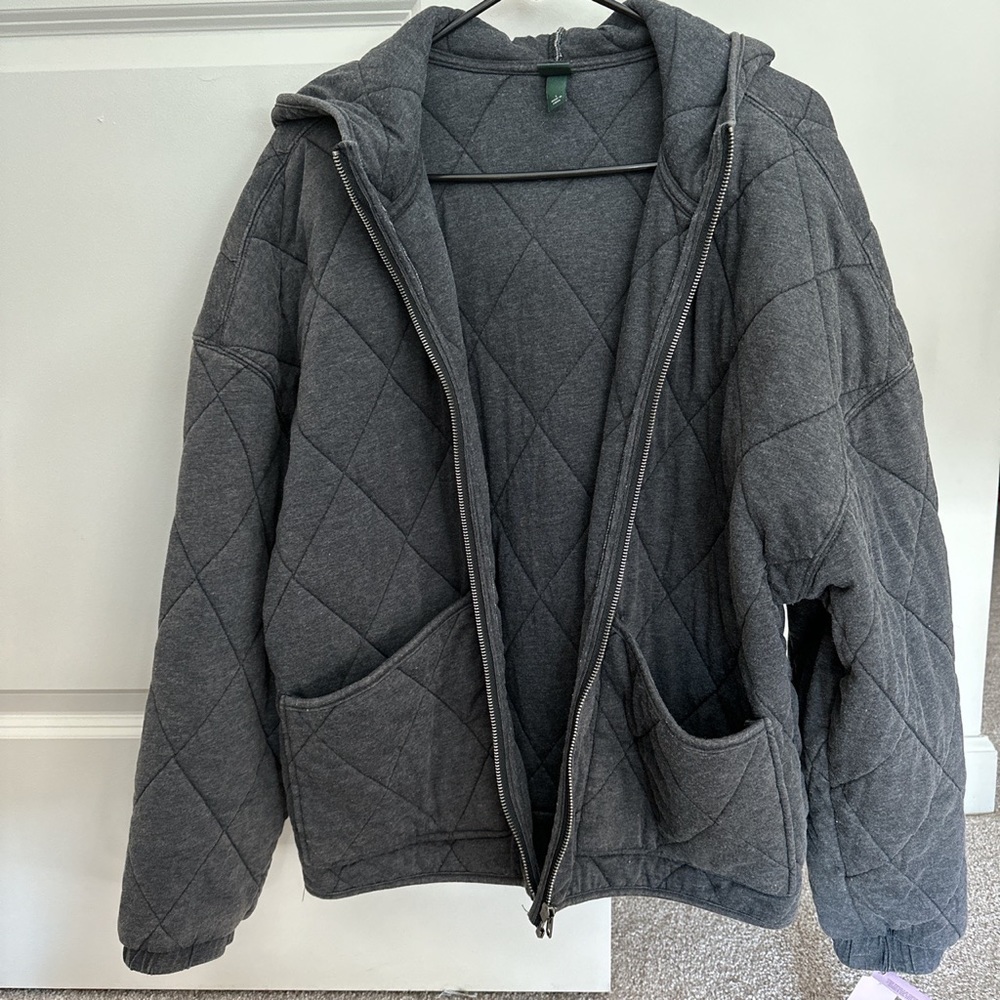 Quilted zip-up jacket